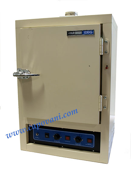 VWR SCIENTIFIC GRAVITY CONVECTION OVEN, 240°C