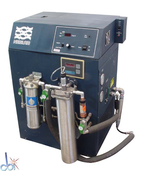 NESLAB RECIRCULATING CHILLER 2000 WATT