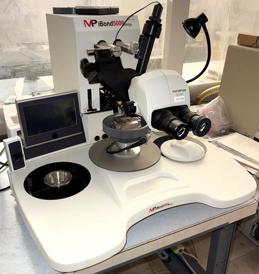 Micro Point Pro iBond 5000 Deep Access Wedge Bonder