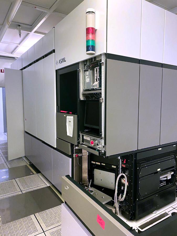 ASML Twinscan AT /1100 Wafer Scanner