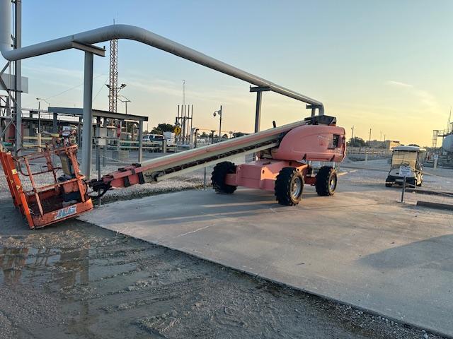2008 JLG 600S 60' manlift
